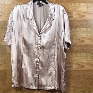 Jones New York Size XL Button Down PJ Top In Pink/Brown/White colors